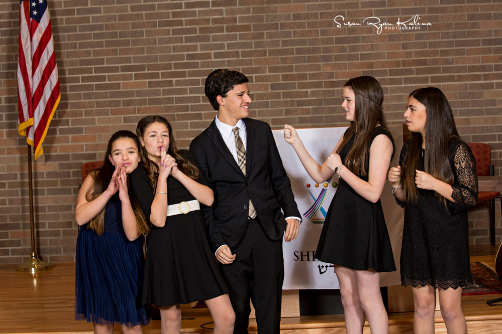 Shir Hadash Wheeling Il Bat Mitzvah Family Photo