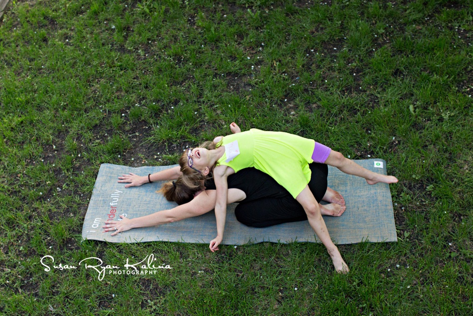 Family Photography Chicago Yoga Mom